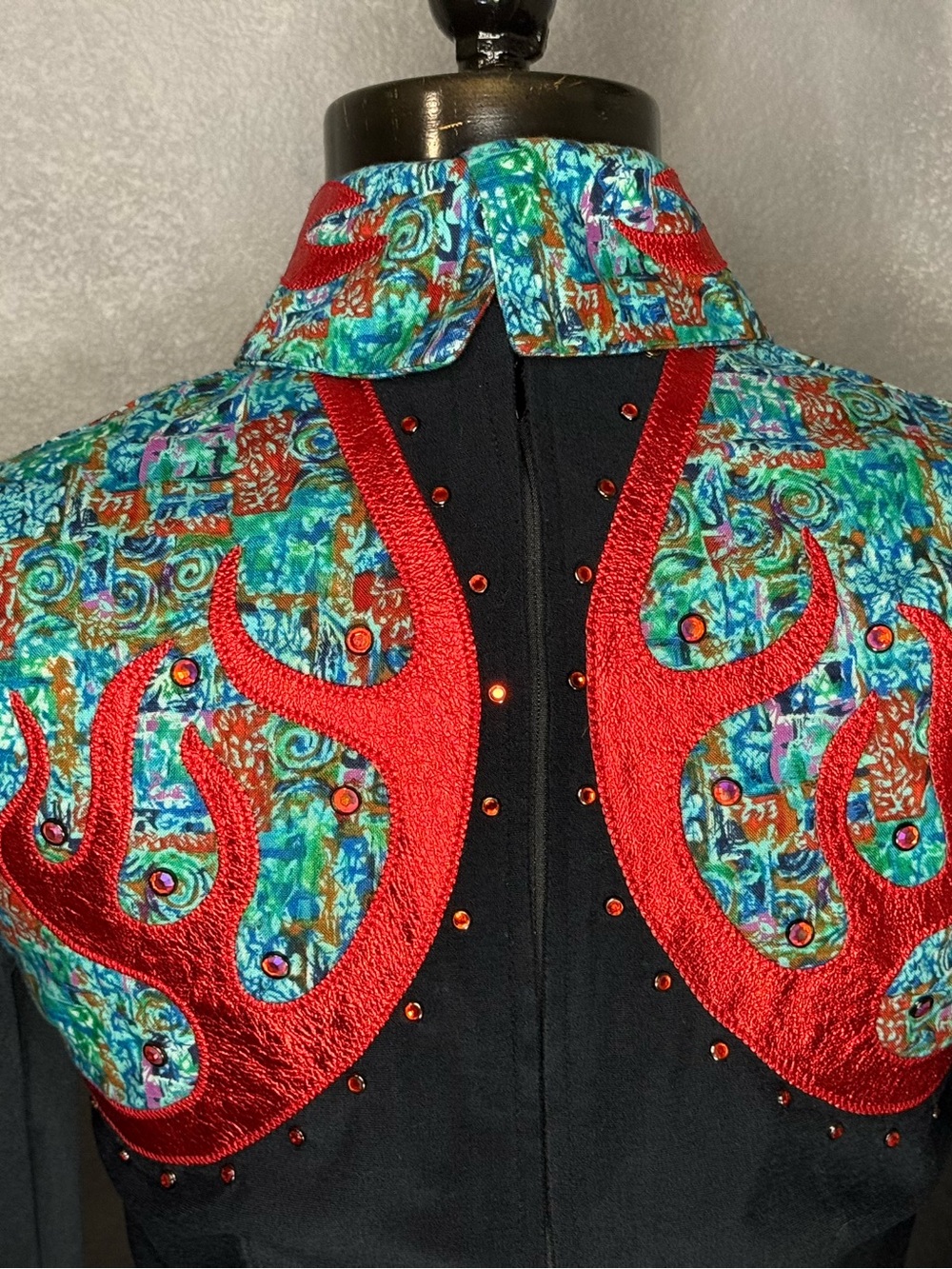 🔥 Custom Western Show Shirt with Detachable Flame Cuffs Size S🔥 - Picture 5 of 8